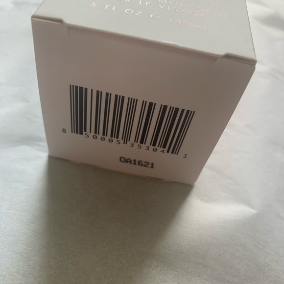 Mix & match 2 for $20 - Kylie Skin - Foaming Wash - Picture 4 of 5